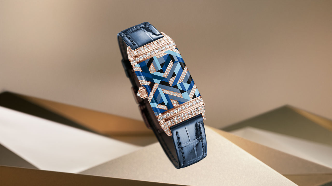 JAEGER-LECOULTRE_REVERSO ONE PRECIOUS COLOURS_BLUE_VERSO_LEVITATION_16-9.jpg